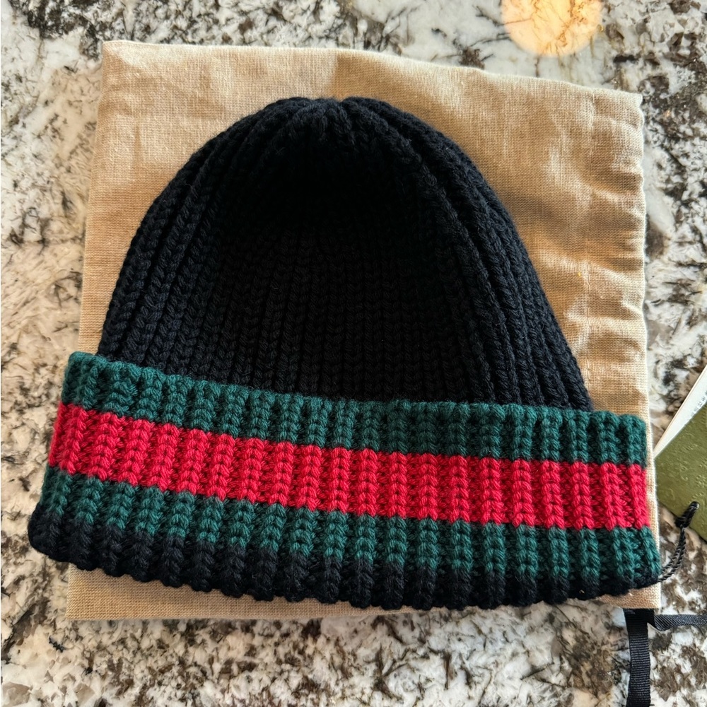 Gucci hat size M